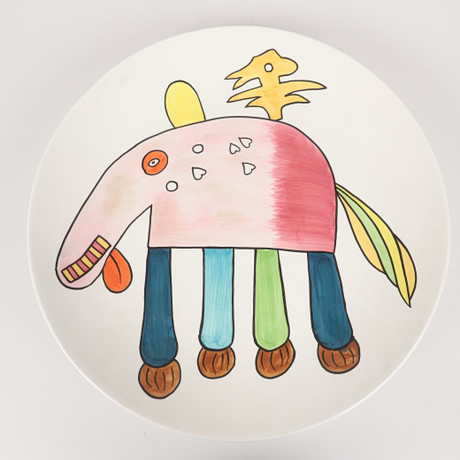 KEN NILSSON. Fat, porslin, Mei Design, 2003. på auktion hos Helsingborgs Auktionskammare
