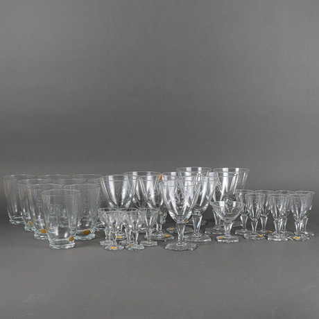 GLASSERVIS 1900-tal. på auktion hos Karlstad Hammarö Auktionsverk
