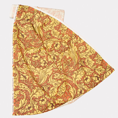 WILLIAM MORRIS. "Bachelors Button", tyg, Sanderson. på auktion hos Uppsala Auktionskammare