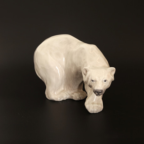 KNUD KYHN. A polar bear figurine, model 1137, Royal Copenhagen