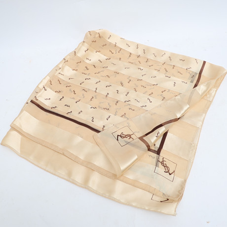 YVES SAINT LAURENT. Scarf. på auktion hos Falun Auktionsbyrå