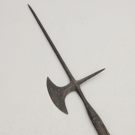 HILLEBARD, m/1697 för underofficer. på auktion hos Crafoord Auktioner Malmö