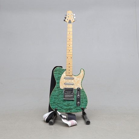 ELECTRIC GUITAR. It's Japan. 1960s/70s. Collectables - Musical