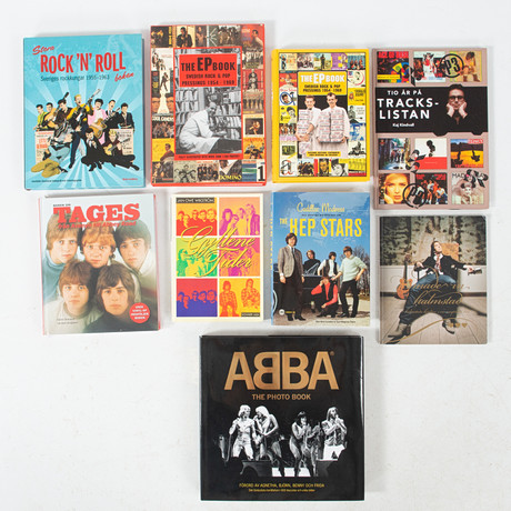 BÖCKER. Musiklitteratur, 9 st. Bl.a Abba, Tages, Hep Stars, Gyllene tider mm. på auktion hos Laholms Auktionskammare