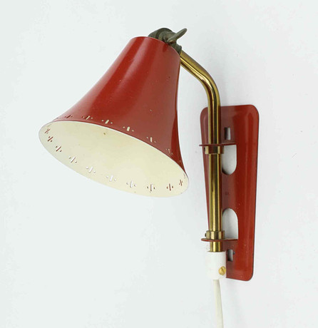 VÄGGLAMPA, GK Typ 28, 1940/50-tal. på auktion hos Hälsinglands Auktionsverk