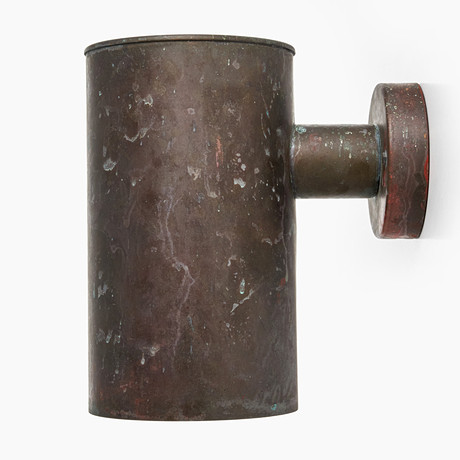 VÄGGLAMPA, för fasad, modell Nr. 65006, Fagerhults Belysning, 1960-tal. Kopparplåt. på auktion hos Crafoord Auktioner Stockholm