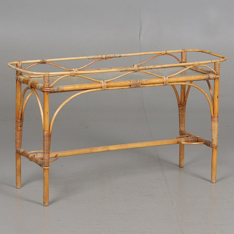 BLOMBORD, rotting, böjträ och glas, 1900-talets mitt. på auktion hos Örebro Stadsauktioner
