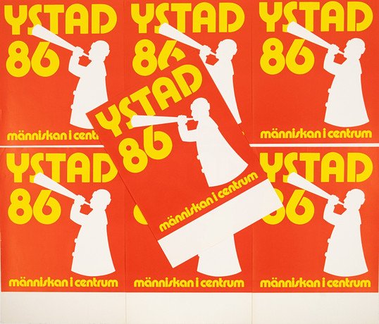 UTSTÄLLNINGSAFFISCHER, 7 st, "Ystad 86". på auktion hos Karljohan Auktioner
