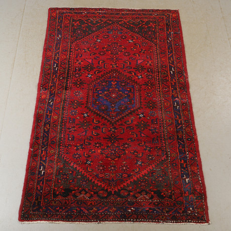 MATTA, orientalisk, 210 x 130 cm. på auktion hos Helsingborgs Auktionskammare