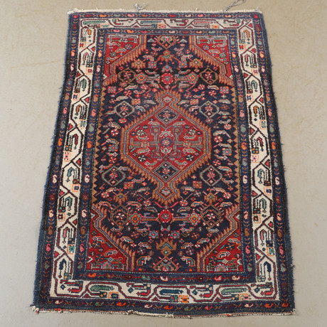 MATTA, orientalisk, 154 x 103 cm. på auktion hos Helsingborgs Auktionskammare