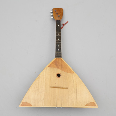 BALALAJKA. på auktion hos Södermanlands Auktionsverk