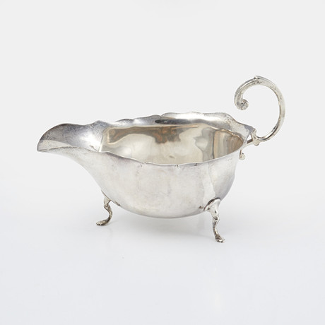 SÅSKANNA, silver, Mappin & Webb Ltd, London, 1913. på auktion hos Stockholms Auktionsverk Sickla