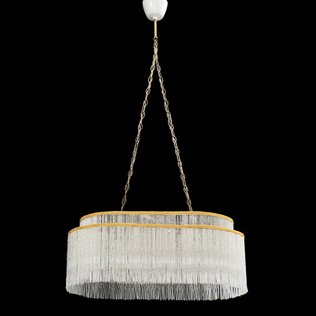 TAKLAMPA, 2 ljuspunkter, skärm med pärlfrans, 1960/70-tal. på auktion hos Crafoord Auktioner Stockholm