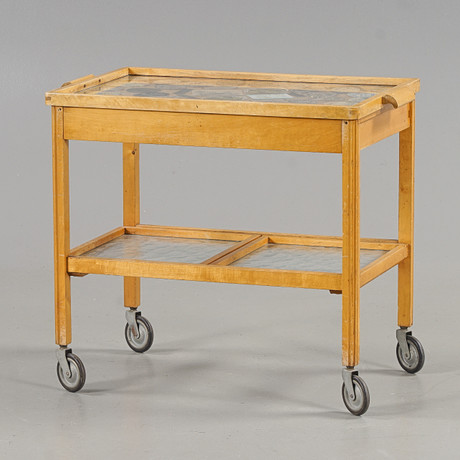 SERVERINGSVAGN Björk & glas, 1940/50-tal. på auktion hos Karlstad Hammarö Auktionsverk