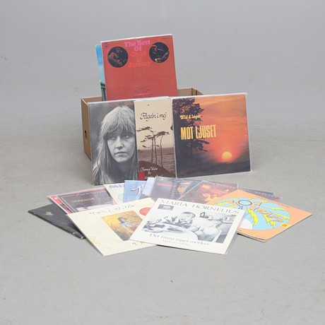 VINYLSKIVOR, LP och EP, parti, blandade artister, bla Elvis Presley, Judy Collins och Roger James Cooke. på auktion hos Gomér & Andersson Norrköping