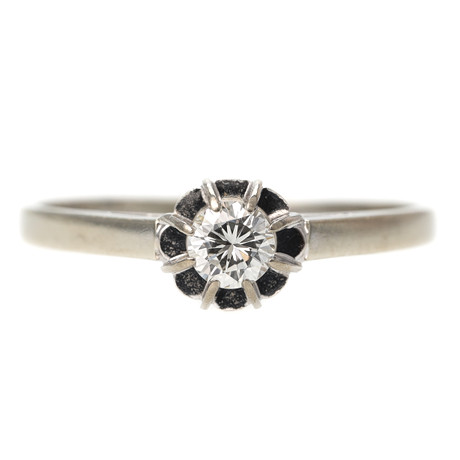 RING, 18 k vitguld, briljantslipad diamant 0,16ct. på auktion hos Auktionsmagasinet Vänersborg
