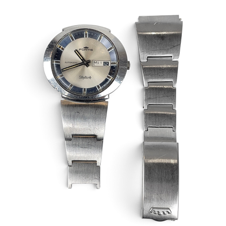 ARMBANDSUR, Fortis "Skylark, automatic, stål, 1970-tal. på auktion hos Roslagens Auktionsverk