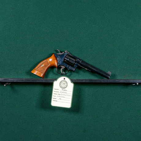 Smith & Wesson 14-2 kal. 38 #K762942 SE1237845. på auktion hos Mauritz Widforss