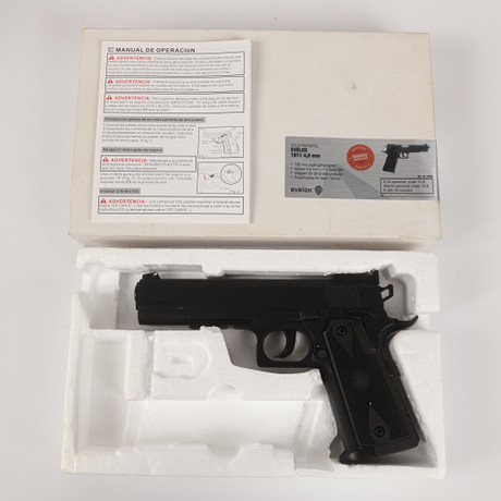 KOLSYREPISTOL, Evelox, 1911. på auktion hos Helsingborgs Auktionskammare