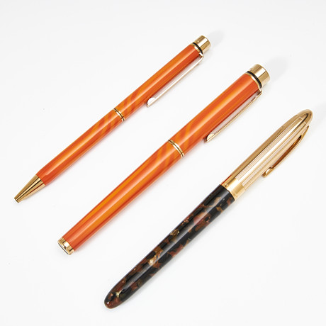 SHEAFFER, reservoarpennor och blyerts, 2+1 st, 18 k och 14 k guldstift, USA. på auktion hos Stockholms Auktionsverk Magasin 5