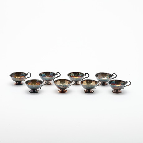 PUNSCHMUGGAR, 8 stycken, silver, K&EC, Göteborg 1960-tal. på auktion hos Uppsala Auktionskammare