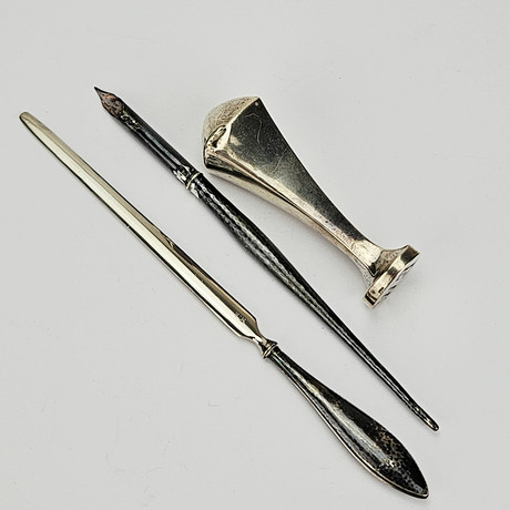 PENNA, SIGILL OCH BREVKNIV, silver och nysilver, 1900-tal, total vikt ca. 80 gram. på auktion hos Auktionshuset Thörner & Ek