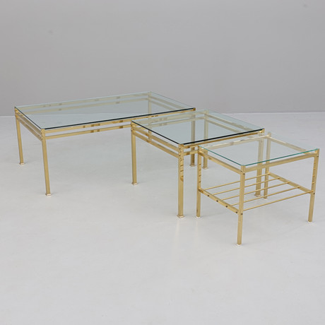 SOFFBORD, 3 stycken,metall och glas. på auktion hos Södermanlands Auktionsverk