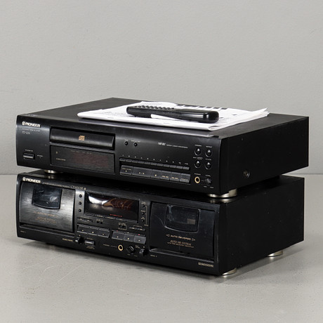 BANG & OLUFSEN, CD player, Beosystem 2300 with speaker, Denmark