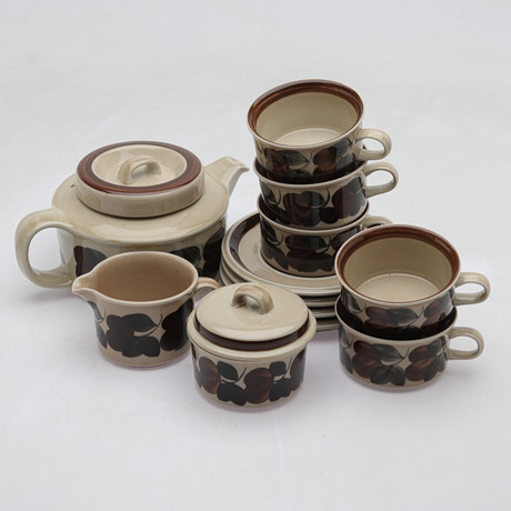 TESERVIS, ca 12 delar, Stengods, "Ruija", Design Ulla Procopé, dekor Raija Uosikkinen, Arabia, Finland, 1970/8 på auktion hos Gomér & Andersson Norrköping