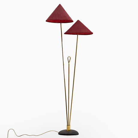 GOLVLAMPA, 2 ljuspunkter, mässing, svartlackerad metall, Arnold Wiks Fabriker, Norge, 1950-tal. på auktion hos Crafoord Auktioner Stockholm