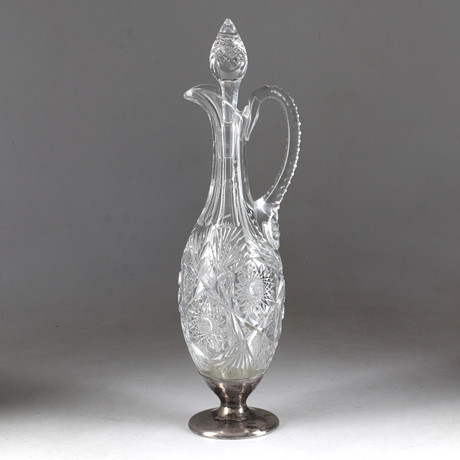 KARAFF, glas med metallskodd fot, 1900-tal. på auktion hos Stadsauktion Sundsvall