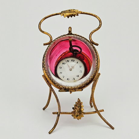 FICKUR, silver, så kallat mormorsur, KLOCKSTÄLL, gulmetall och glas, 1900-tal. på auktion hos Auktionshuset Thörner & Ek