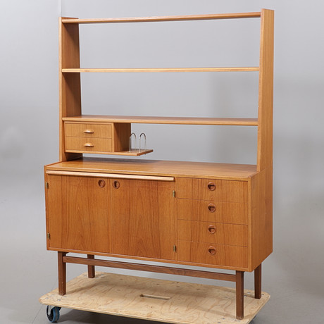 BOKHYLLA, teak, tvådelad, 1960-tal. på auktion hos Växjö Auktionskammare