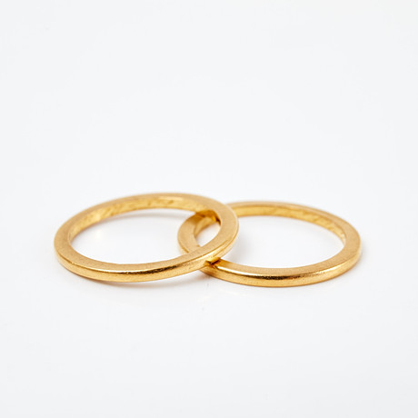 RINGAR, 2 st, 23 k guld, Lidström Hjalmar, Söderhamn, 1933. på auktion hos Stockholms Auktionsverk Sickla