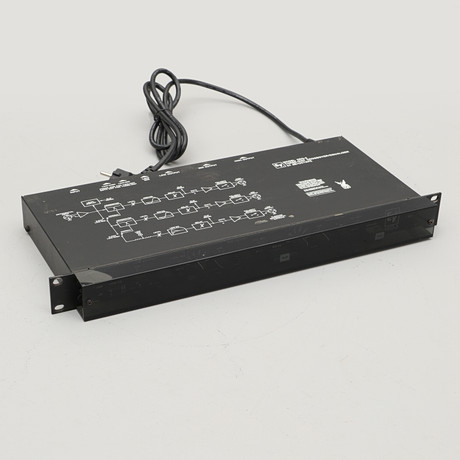 EFFEKTMODUL, Electro-Voice XEQ-3, electronic crossover. på auktion hos Crafoord Auktioner Malmö