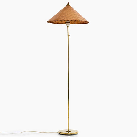 ARVID BÖHLMARKS LAMPFABRIK. Golvlampa, modell 15345, mässing, 1930-tal. på auktion hos Crafoord Auktioner Stockholm