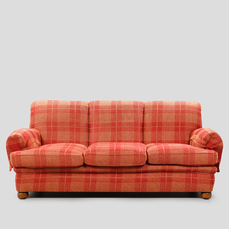 JOSEF FRANK. Soffa, modell 703. Firma Svenskt Tenn. på auktion hos Göteborgs Auktionsverk