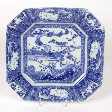 FAT; porslin, troligen Japan, 18/1900-tal. på auktion hos Stadsauktion Sundsvall