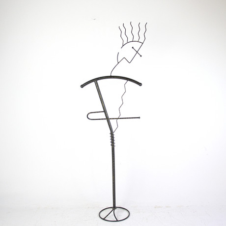 HERRBETJÄNT, figural, metall, 1990-tal. på auktion hos Höganäs Auktionsverk