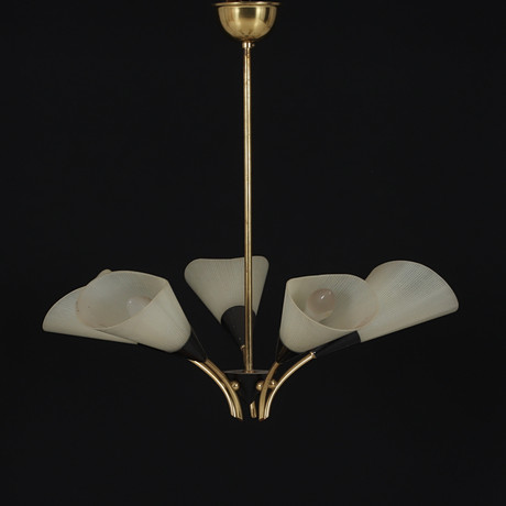 TAKLAMPA, glas, metall, 1900-talets mitt. på auktion hos Stadsauktion Sundsvall