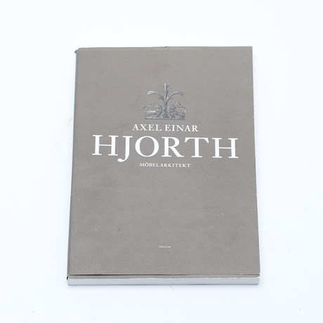 BOK, "Axel Einar Hjorth Möbelarkitekt", C. Björk, T. Ekström, E. Ericson, Signum, 2009. på auktion hos Uppsala Auktionskammare