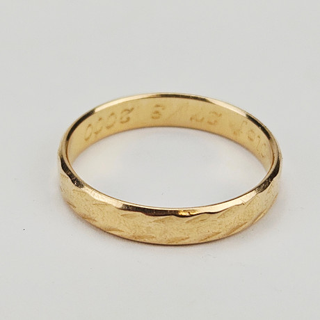 RING, guld, 18K, BÖS, vikt ca. 3,6 gram. på auktion hos Auktionshuset Thörner & Ek