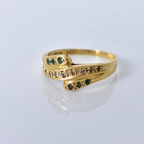 RING, 18 karat rödguld med 9 facettslipade diamanter om totalt 0,11 carat och 6 -safirer, Bengt Hallberg Köpin på auktion hos Halmstads Auktionskammare