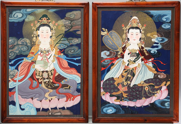 BUDDHISTISKA, tavlor ett par, 1900-tal. på auktion hos Gomér & Andersson Jönköping