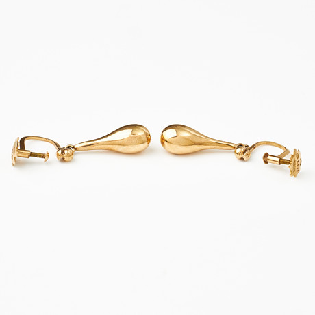 ÖRHÄNGEN, 1 par, 18 k guld, droppformade, Ernst Forssell Guldsmedsaffär, Falkenberg, skruvsystem. på auktion hos Stockholms Auktionsverk Magasin 5