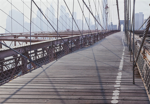 KONSTTRYCK "BROOKLYN BRIDGE" Jättetavla, modern. på auktion hos Kalmar Auktionsverk