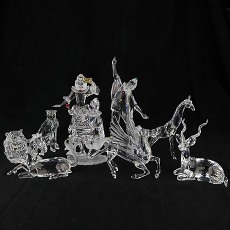 FIGURINER, 9 st. stora, Swarovski kristall. på auktion hos Höganäs Auktionsverk