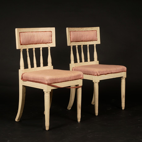 STOLAR, ett par, sengustaviansk stil, 1800-tal. på auktion hos Auktionsfirma Kenneth Svensson i Kalmar