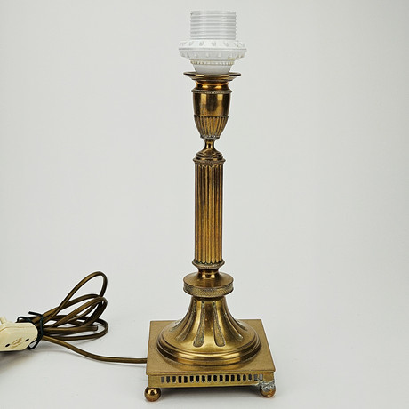 BORDSLAMPA, mässing, Skultuna No. 109.
