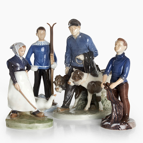 FIGURINER, 4 st, Royal Copenhagen & Bing & Gröndahl, Danmark, porslin. på auktion hos Crafoord Auktioner Stockholm